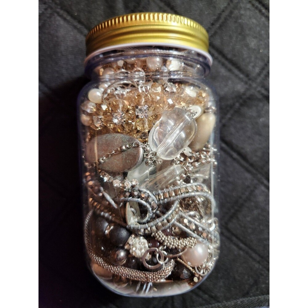 Mystery Jar of Estate Costume Jewelry Mixed Lot - Picture 3 of 5